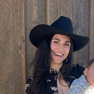 Meet your Posher, Jenna